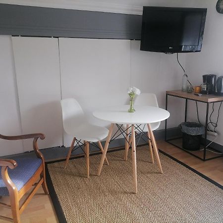 Chez Sophie Et Thibault Hotell Sceaux-du-Gatinais Exteriör bild
